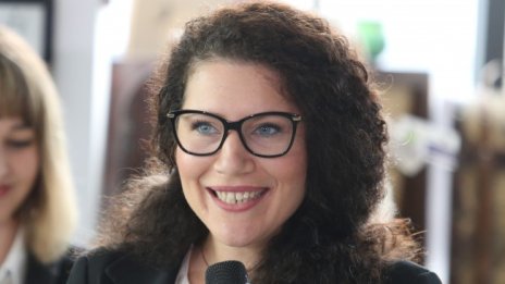 Константинова оглавява Съвета за развитие на гражданското общество