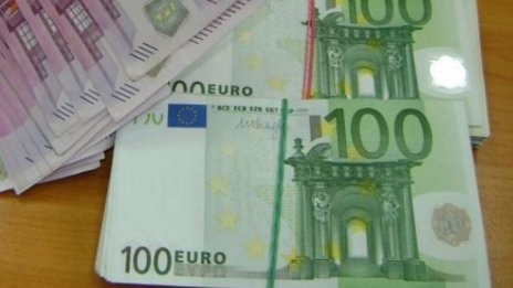От €1 млрд. преди 5 г. парите от емигрантите вече са само €160 млн.