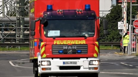 Пожар бушува в жилищна сграда в Есен, Германия