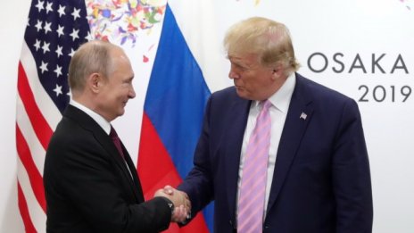Глас от САЩ: Тръмп нарече Путин "гений", какво означава това?