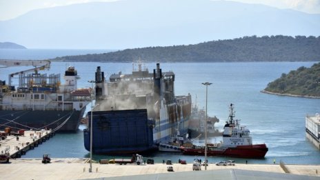 МВнР: Три са жертвите на ферибота в Йонийско море