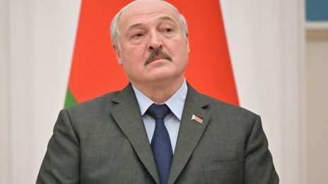 След референдум: Лукашенко ще остане още дълго на власт