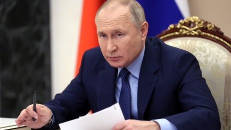 Путин разговаря с Ердоган, операцията в Украйна вървяла по план