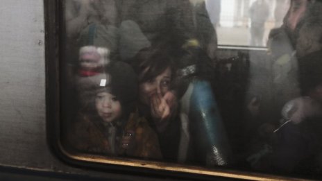  Русия отваря днес хуманитарни коридори в Украйна в 4 града