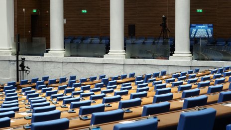 Депутатите събраха кворум за извънредно заседание