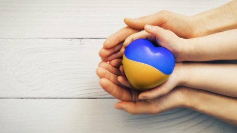 А1 продължава да подкрепя украинските граждани безвъзмездно с безплатни международни разговори, роуминг и предплатени карти