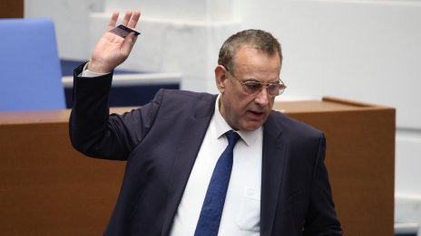 Чакъров напусна ДПС-ДПС и заяви: Единствената ми цел е хората да се обединят