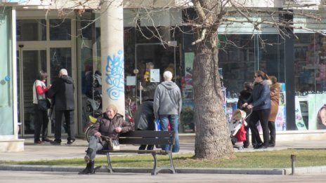 Преизчисляват пенсиите на работещи пенсионери