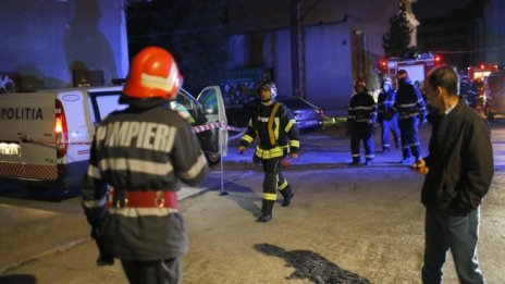 Двама ранени след експлозия в жилищен блок в Констанца