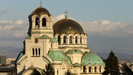 Промени в движението около "Свети Александър Невски" за Великден