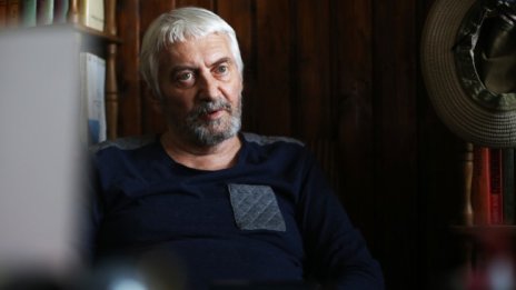 Владо Даверов: България се намира в едно "тъжно и смешно" положение