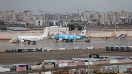 Турски самолет не излетя заради получени снимки от пътниците