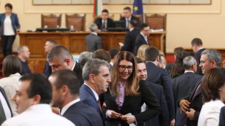 ГЕРБ: Нищо не знаем за договорките за газ на премиера в САЩ