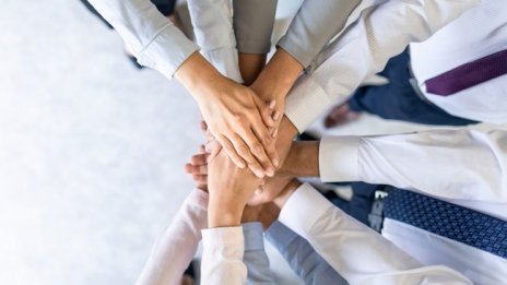 Scala Hosting и NS1.bg с лекция за пътя на успеха и ролята на иновациите