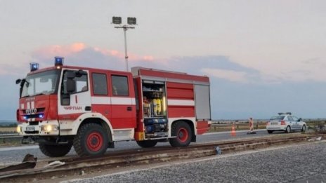Верижна катастрофа със 7 коли на пътя Пловдив &ndash; Карлово