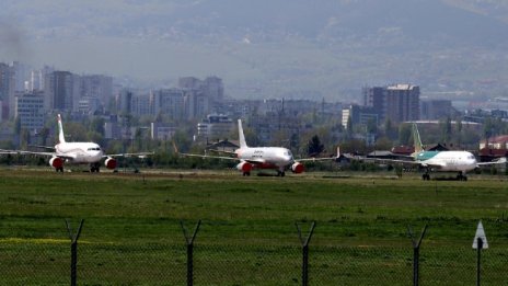 Спад на пътниците на летище София с 39% заради COVID-19
