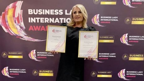 Поредно отличие за успешните инициативи на Fibank - Smart Lady и Debit Mastercard Platinum