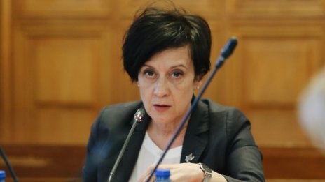 Антоанета Цонева видя два сценария за политкризата