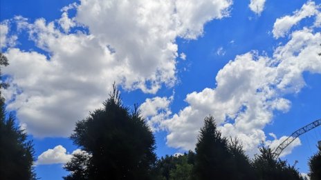 Слънчева събота, но следобед ще превали с гръмотевици