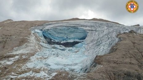 Лавина погуби петима в италианските Алпи