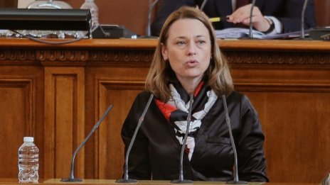 Ива Митева: Трябва да си дадем втори шанс за правителство