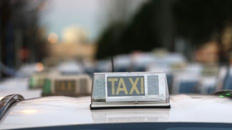 Такситата в Турция трябва да искат документи от своите клиенти
