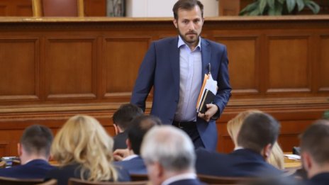 Искрен Митев за ИТН: По-важно е не какво казват, а какво ще направят в зала