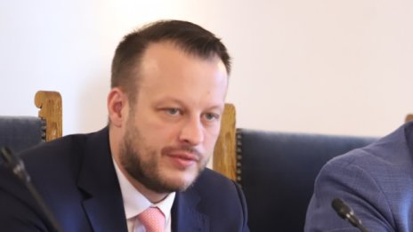 Терзийски: Не виждам скандал във видеото на ДБ
