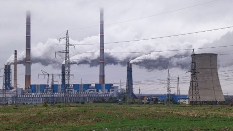 Cвeтът e глaдeн зa въглищa, нaпът е peкopд в пoтpeблeниeтo