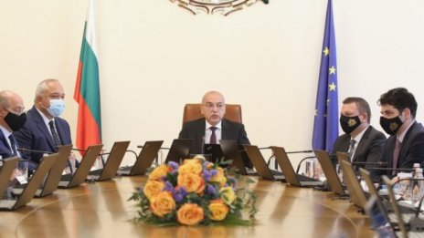 Премиерът Гълъб Донев назначи нови седем заместник-министри