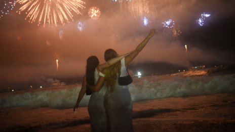 От Москва и Киев до Рио: Новогодишна красота от цял свят СНИМКИ