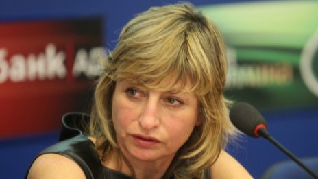 Експерти: Румен Радев търси повече правомощия