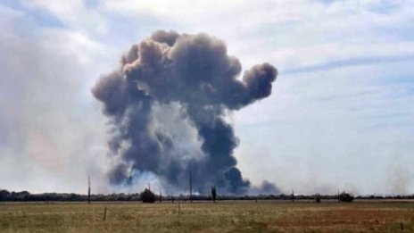 ТАСС: Взривен е склад за боеприпаси в Северен Крим