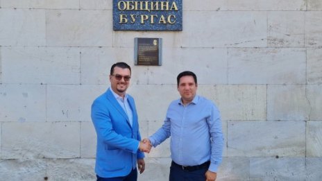 Паркирането в синя и зелена зона в град Бургас вече е по-удобно с иновативно решение от ДСК Мобайл и Viber