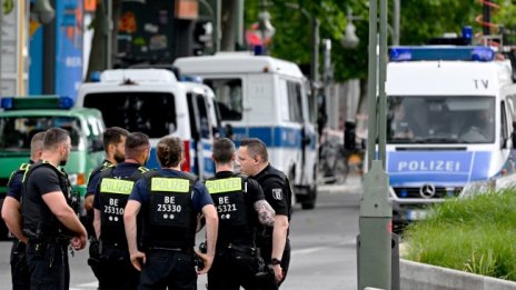 Мъж се вряза с колата си в хотел на летището в Мюнхен