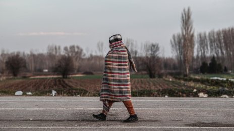 Пробита граница: Хора от МВР покровителстват каналите за нелегални мигранти