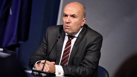Министър Милков: Няма пряка опасност от разделяне на ЕС