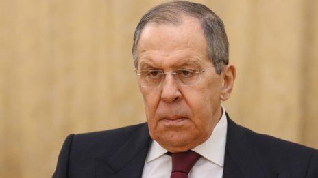 Лавров атакува Лиз Тръс, подигра се с коментара ѝ за Макрон