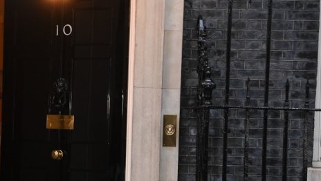 За първи път: Нито един бял мъж на възлов държавен пост на Острова