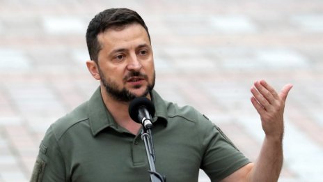 Зеленски: Руските войски са в режим на паника