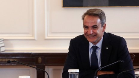 Мицотакис:  Снабдяваме България, защото имаме достъп до руски газ