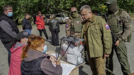 Какво следва след референдумите за присъединяване към Русия?