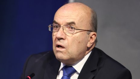 Идея: Българите зад граница да могат да гласуват по пощата