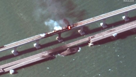 Руски водолази ще инспектират Кримския мост след взрива