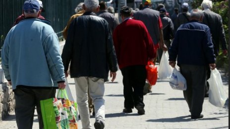 Цели 28% от гърците разчитат на социални помощи