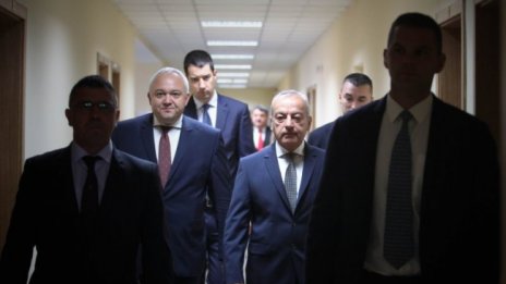 Безспорно е установено: Взривеният на Кримския мост камион никога не е бил в България
