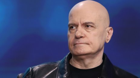 Слави Трифонов 22 години по-късно: Кербала и българската чест