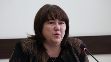 Росица Велкова: Дефицитът за тази година ще е 4.2%