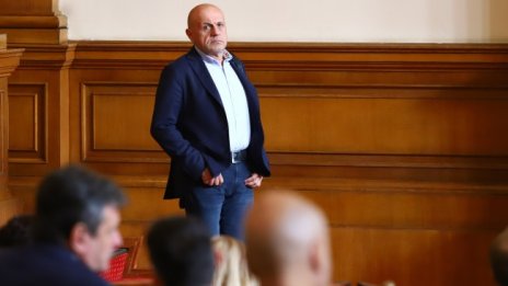 Дончев: Правилно е Радев да не бърза с мандата 