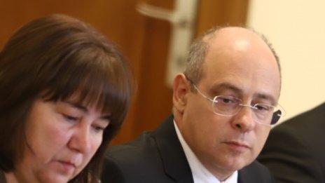 Отпускат допълнителна помощ за отопление на 50 000 семейства